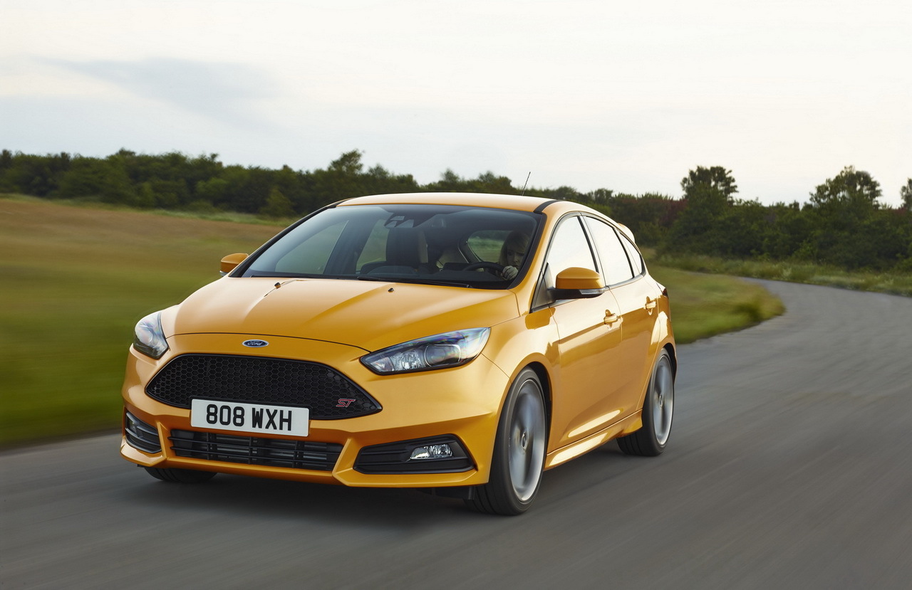 Ford-Focus-ST-2014-01