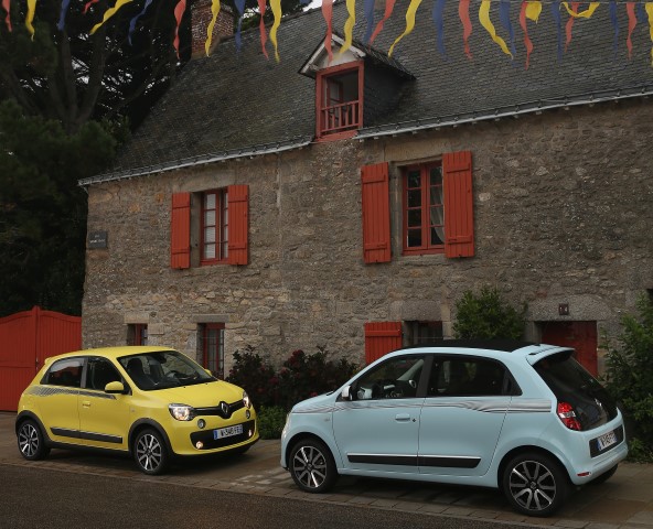Renault_61320_global_fr (Small)