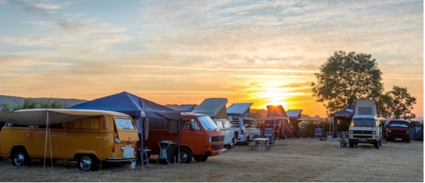 Le Combi VW roule des mécaniques en Bourgogne du Sud