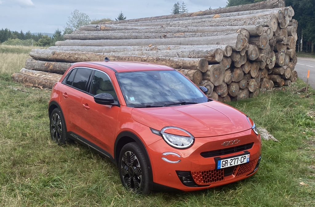 NOUVELLE FIAT 600e UN AIR DE DOLCE VITA !!!