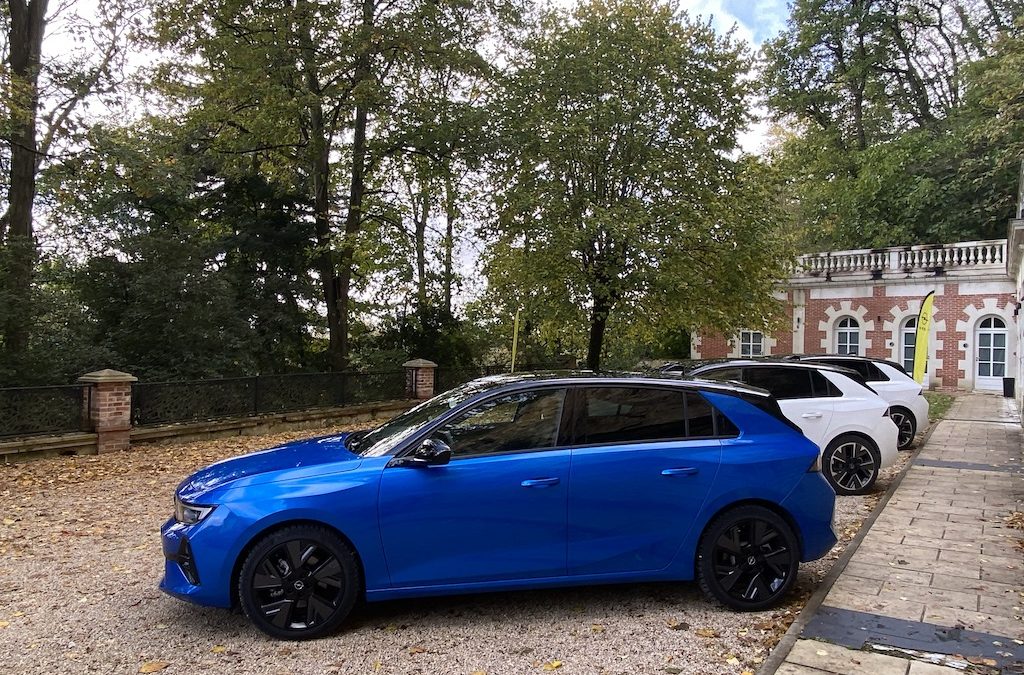 OPEL ASTRA 100% ELECTRIQUE, UN BON COMPROMIS.