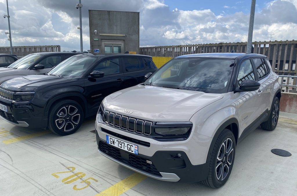 Essai Jeep Avenger e-Hybrid, un modèle homogène et polyvalent.