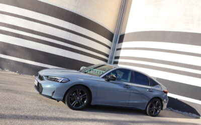 HONDA CIVIC e:HEV, UNE BERLINE DANS L’AIR DU TEMPS.